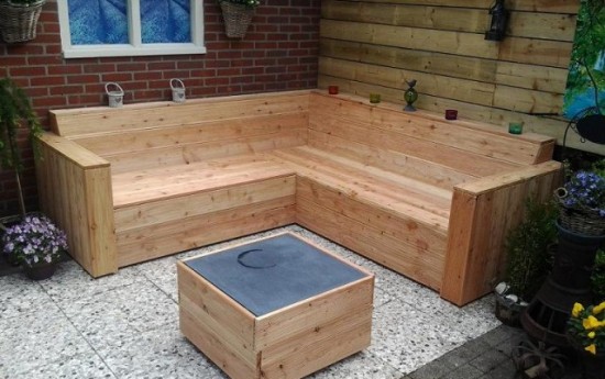 Hoi Frank. Ik wilde graag een hoekbank in de tuin. Ik ben handig genoeg om het te maken maar ik wilde graag iets met afmetingen. Zitting te hoog, te laag, te kort te lang. Rugleuning te recht of te schuin. Je haalt voor aardig wat geld, in mijn geval 375 euro aan materiaal en je […]